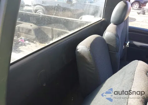 2002 Chevrolet Silverado 1500 из США, поврежденный, VIN 1GCEC14T62Z116549